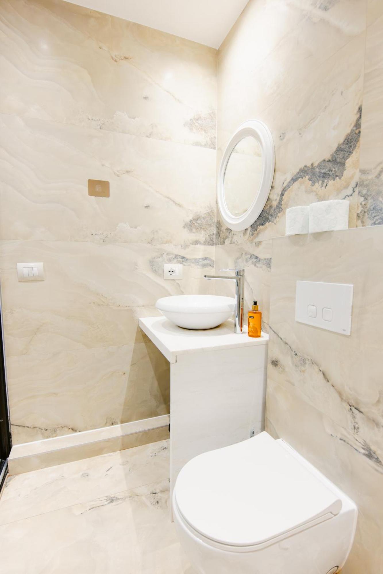 Durres Str Modern Apartments - The Nest 티라나 외부 사진