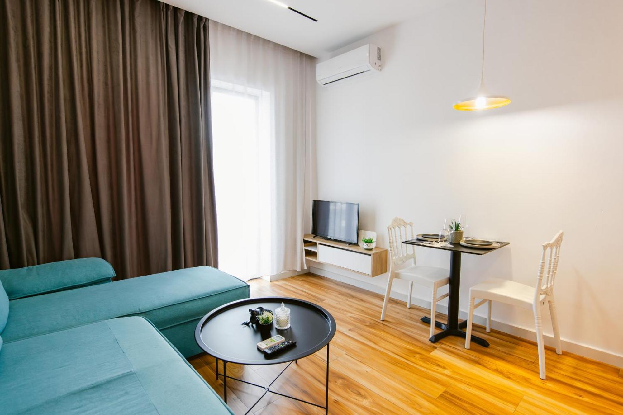 Durres Str Modern Apartments - The Nest 티라나 외부 사진